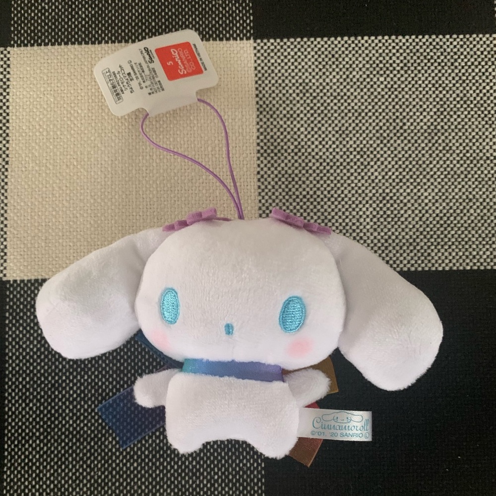 NWT Cinnamoroll Keychain
